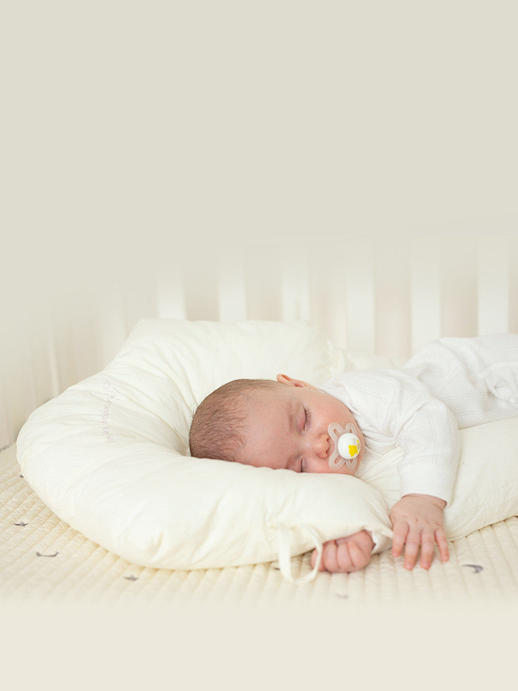 Anti-roll Baby Pillow Set